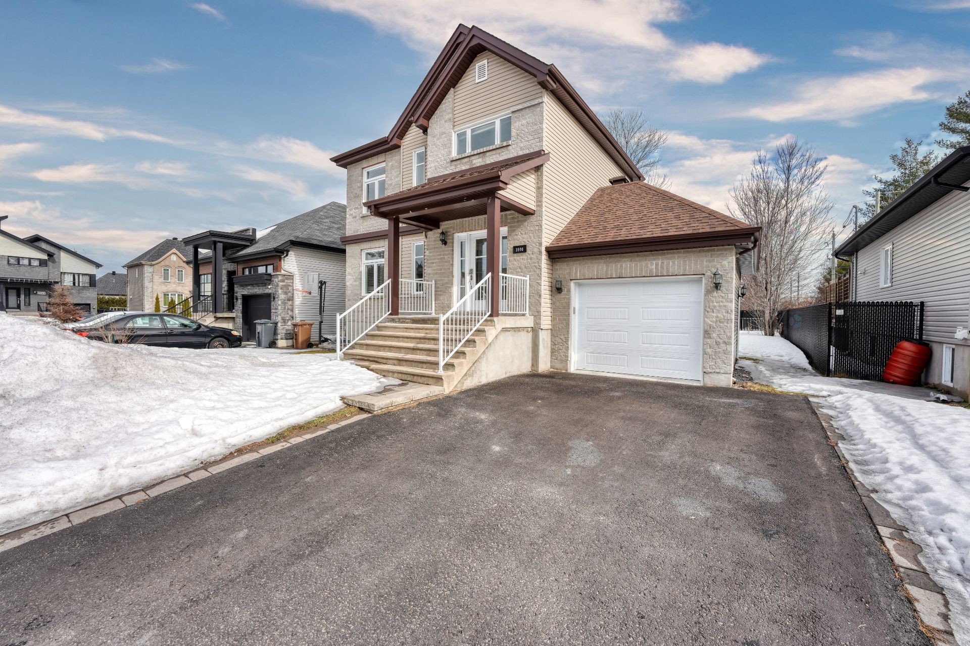 









3998


Rue Mousseau

,
L'Assomption,




QC
J5W0L8

