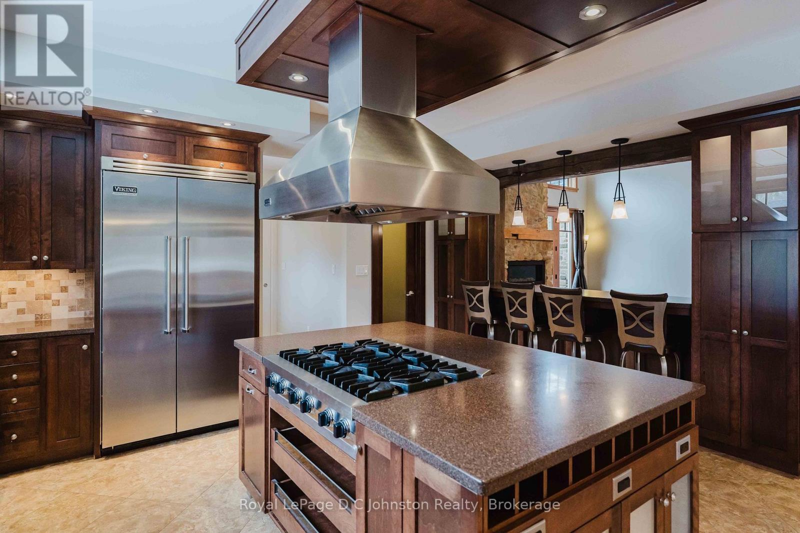 












27 CARTER DRIVE

,
Saugeen Shores,




Ontario
N0H2C6

