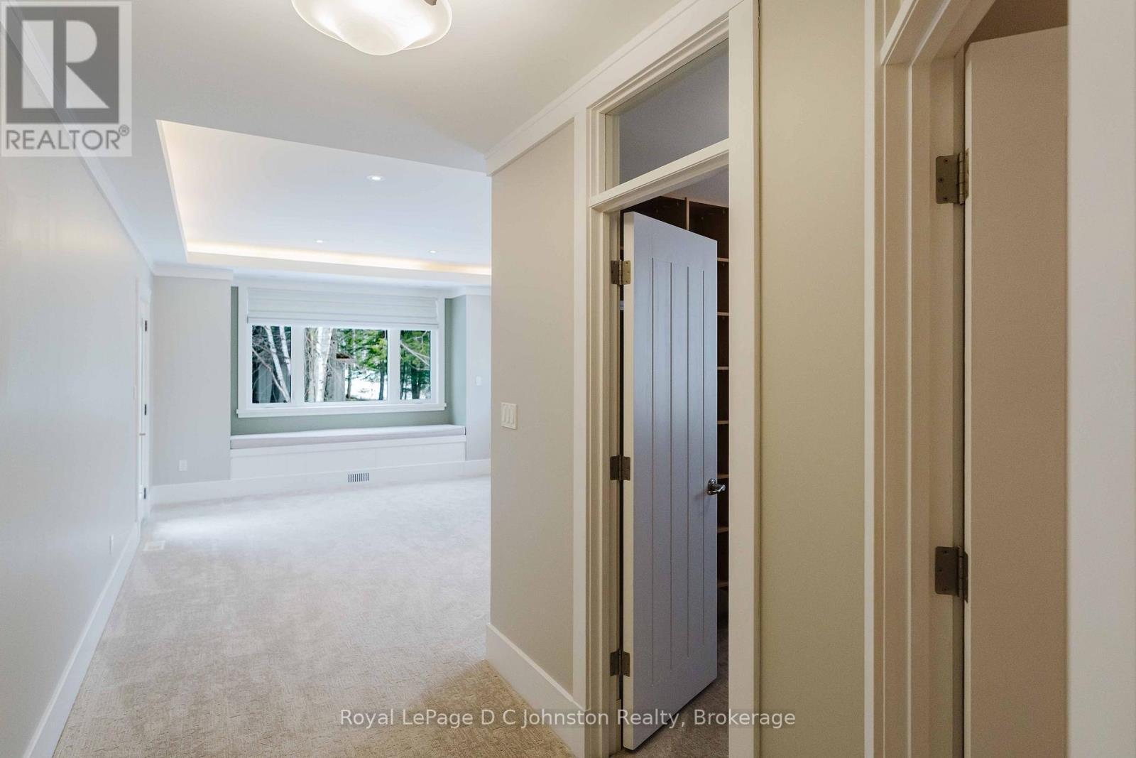 












27 CARTER DRIVE

,
Saugeen Shores,




Ontario
N0H2C6

