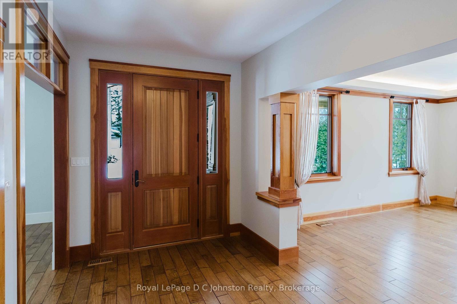 












27 CARTER DRIVE

,
Saugeen Shores,




Ontario
N0H2C6

