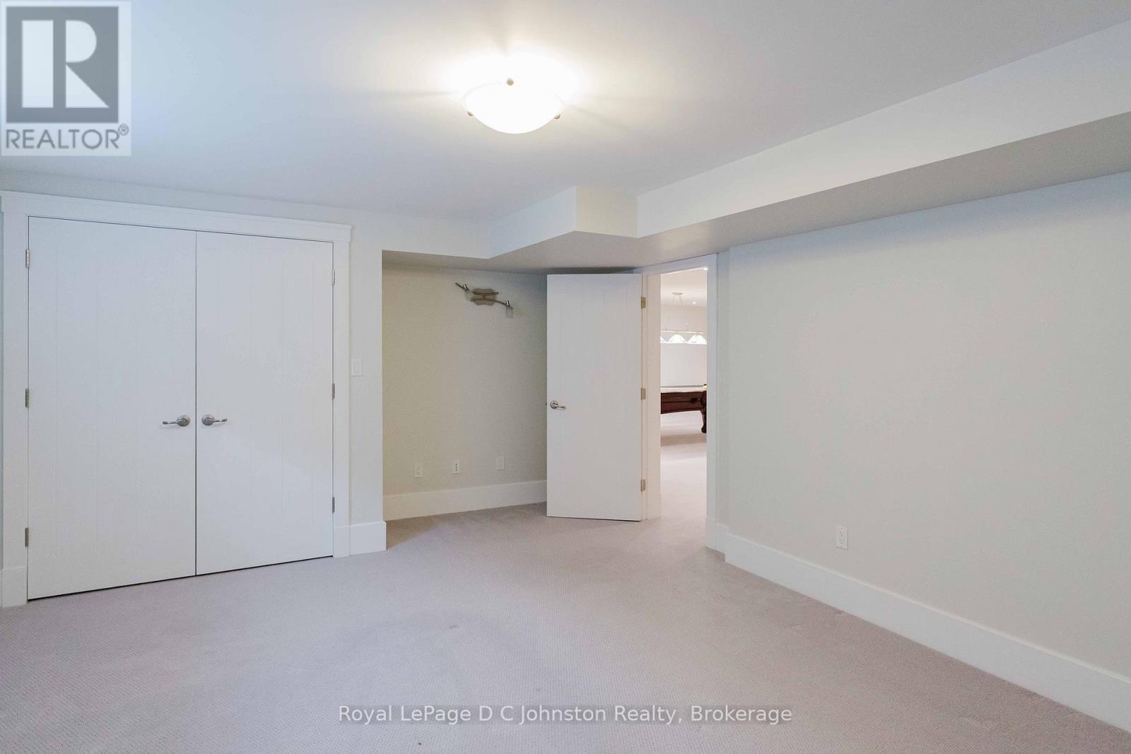 












27 CARTER DRIVE

,
Saugeen Shores,




Ontario
N0H2C6

