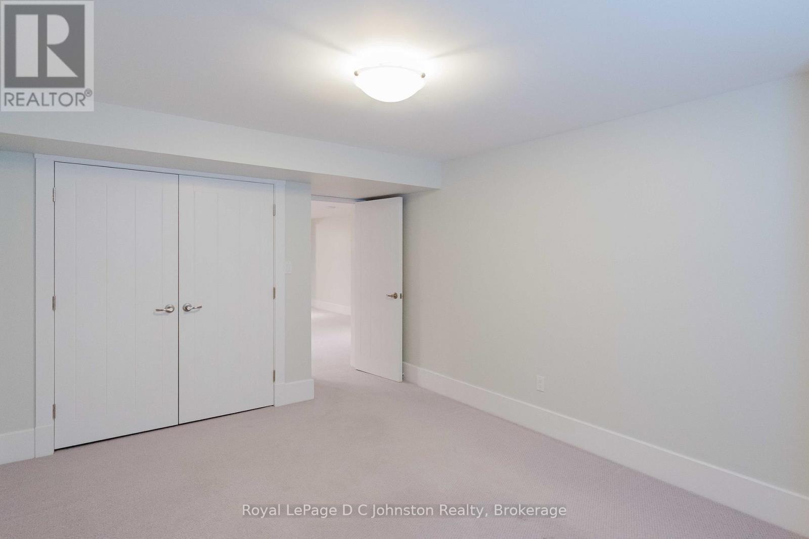 












27 CARTER DRIVE

,
Saugeen Shores,




Ontario
N0H2C6

