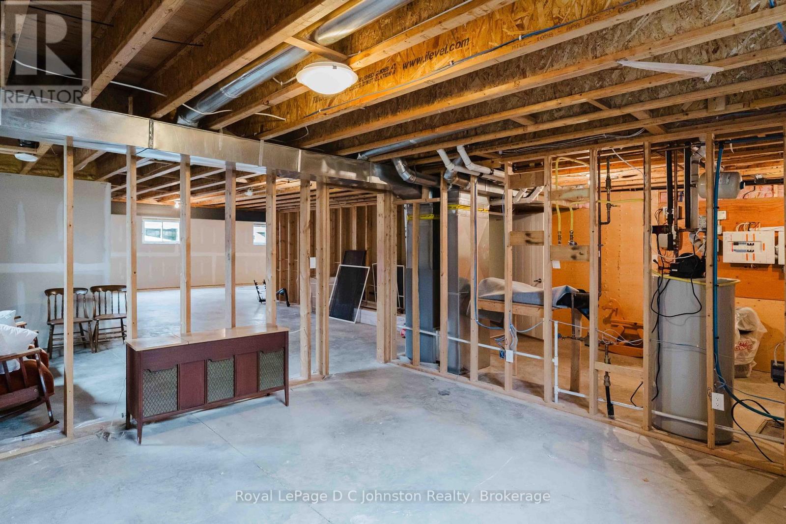 












27 CARTER DRIVE

,
Saugeen Shores,




Ontario
N0H2C6

