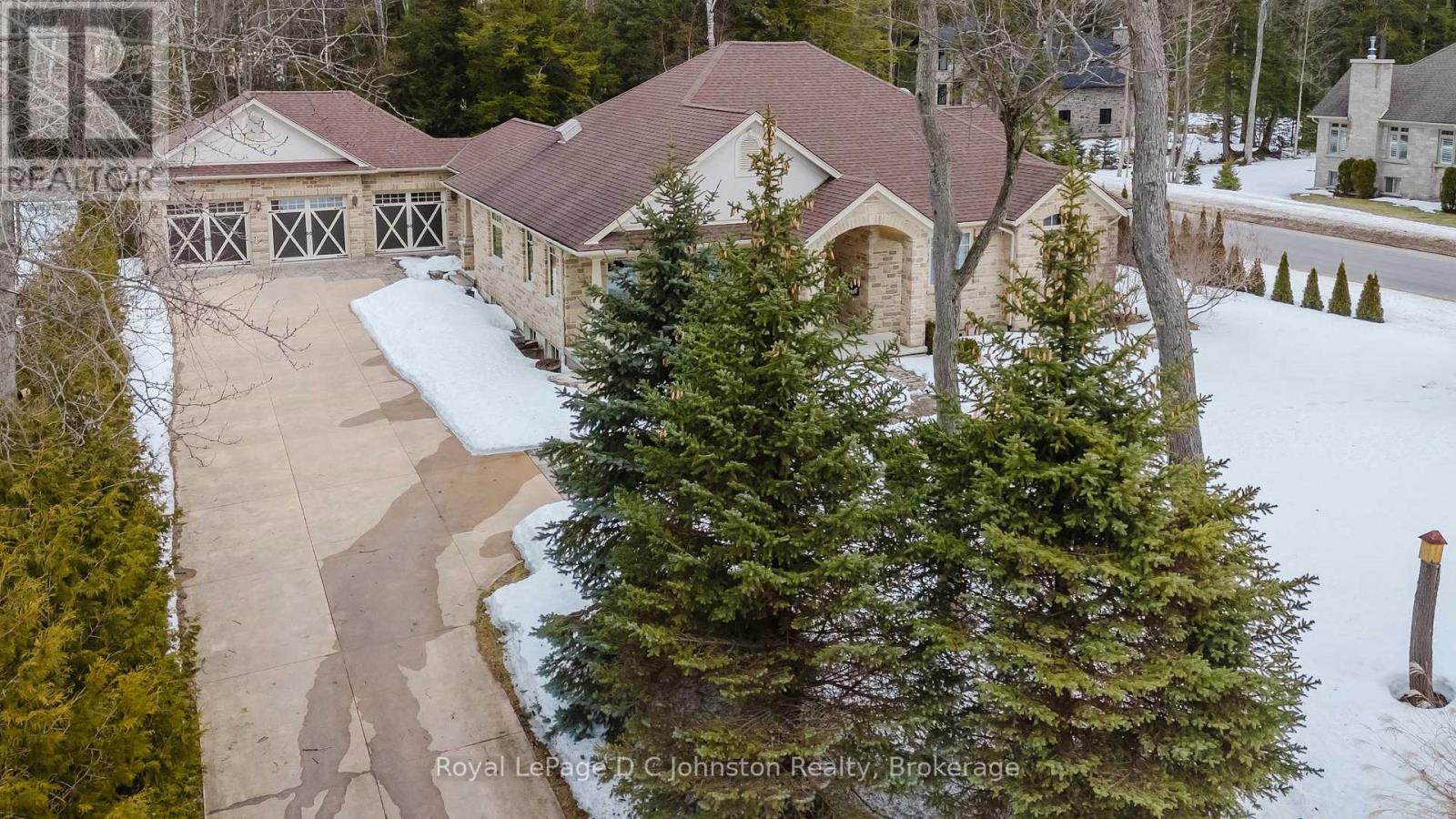 












27 CARTER DRIVE

,
Saugeen Shores,




Ontario
N0H2C6

