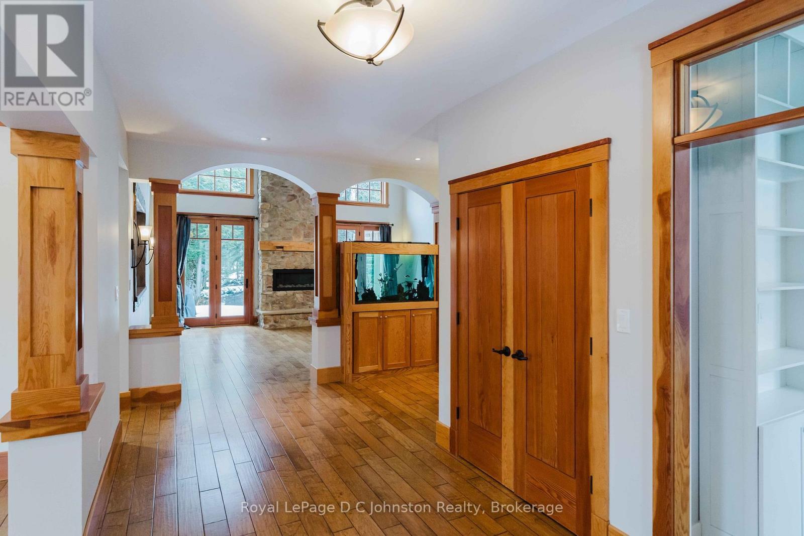 












27 CARTER DRIVE

,
Saugeen Shores,




Ontario
N0H2C6

