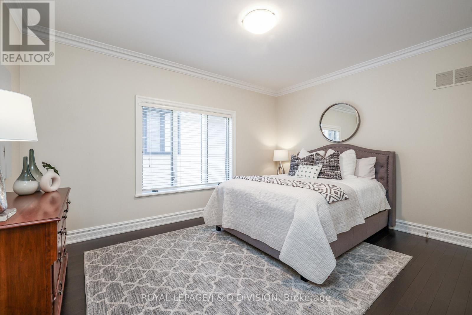 












82 MUNRO BOULEVARD

,
Toronto,




Ontario
M2P1C4

