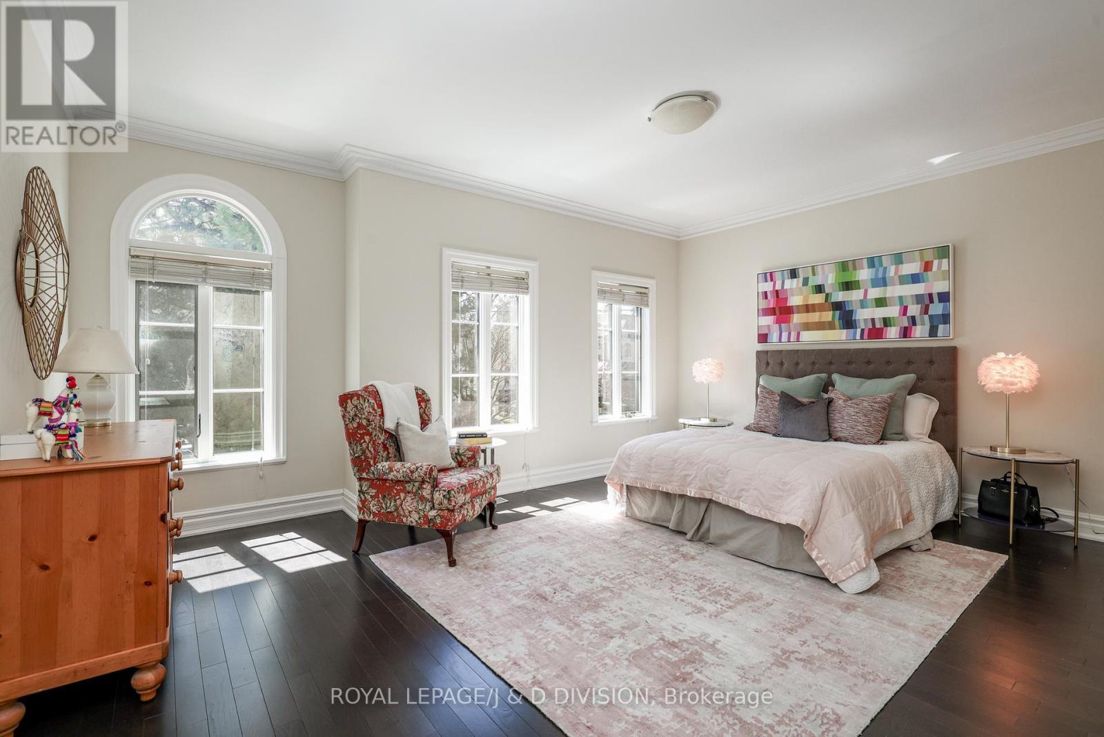 












82 MUNRO BOULEVARD

,
Toronto,




Ontario
M2P1C4

