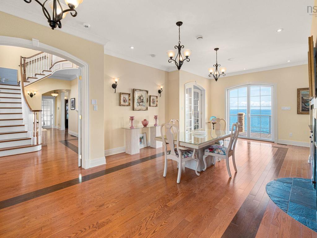 












73 Kestrel Court

,
Halibut Bay,




NS
B3V 1P5

