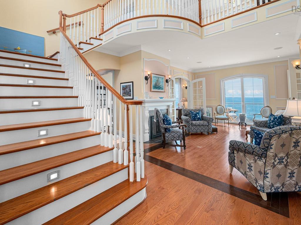 












73 Kestrel Court

,
Halibut Bay,




NS
B3V 1P5

