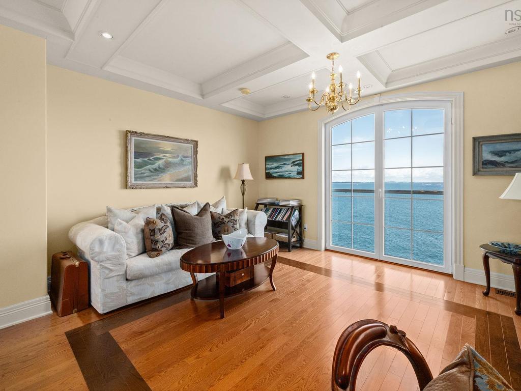 












73 Kestrel Court

,
Halibut Bay,




NS
B3V 1P5

