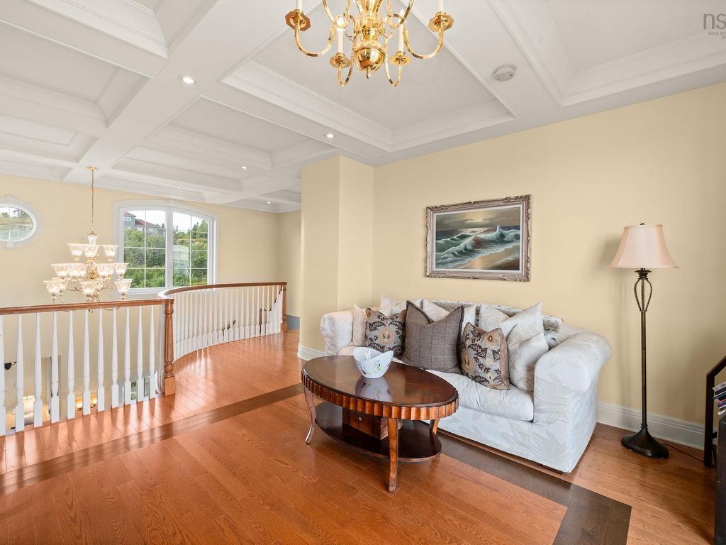 












73 Kestrel Court

,
Halibut Bay,




NS
B3V 1P5

