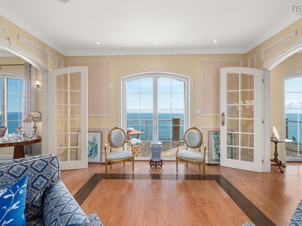 












73 Kestrel Court

,
Halibut Bay,




NS
B3V 1P5


