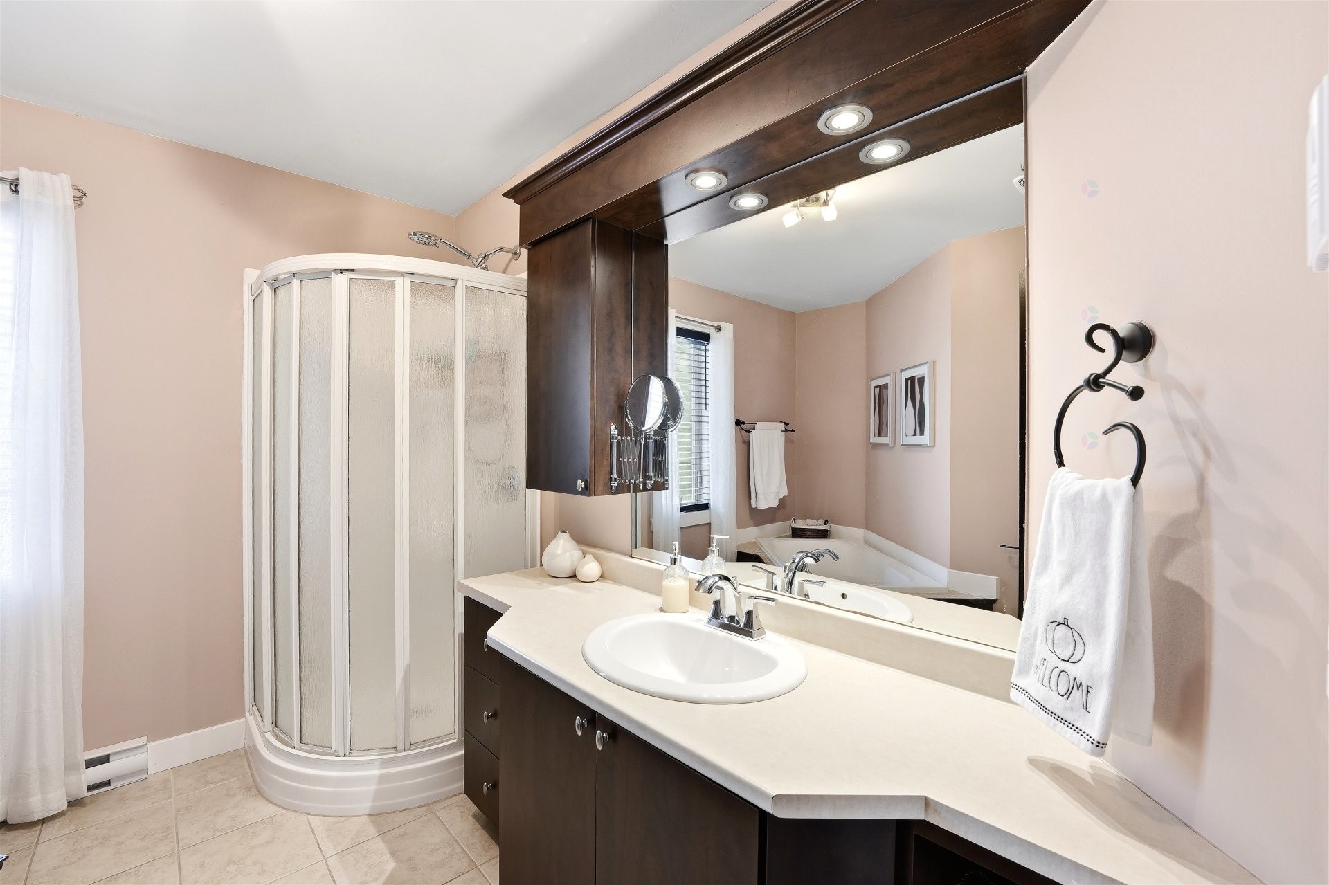









1114


Rue Jolicoeur

,
L'Assomption,




QC
J5W6H2

