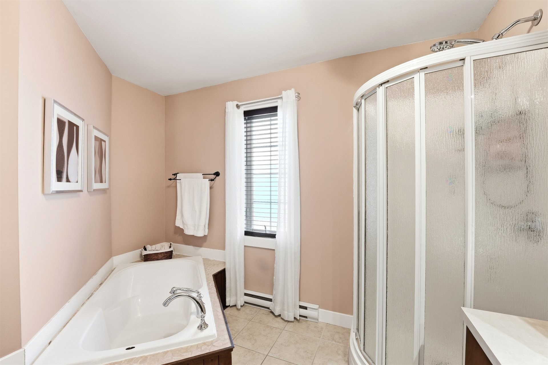 









1114


Rue Jolicoeur

,
L'Assomption,




QC
J5W6H2

