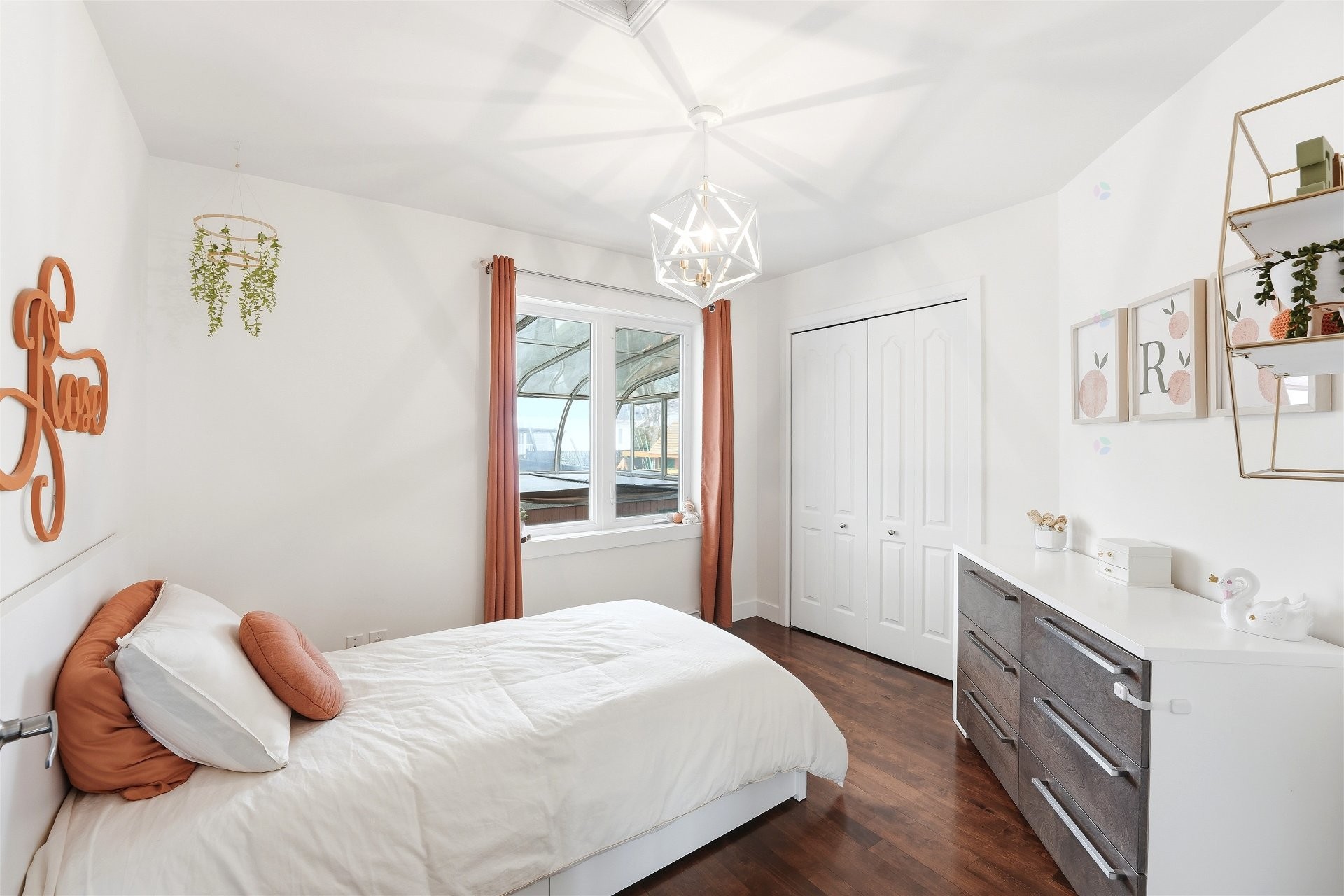 









1114


Rue Jolicoeur

,
L'Assomption,




QC
J5W6H2

