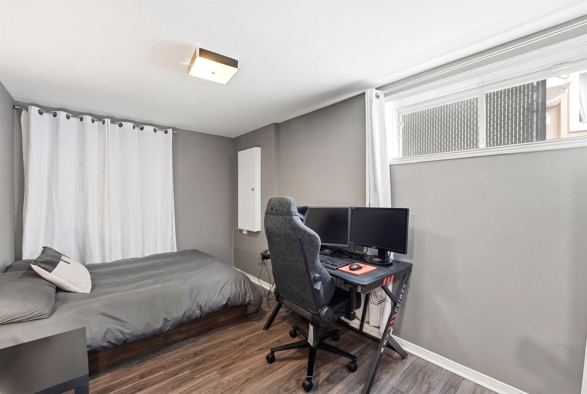 









1114


Rue Jolicoeur

,
L'Assomption,




QC
J5W6H2

