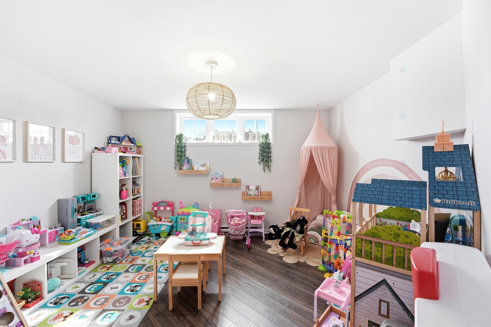 









1114


Rue Jolicoeur

,
L'Assomption,




QC
J5W6H2

