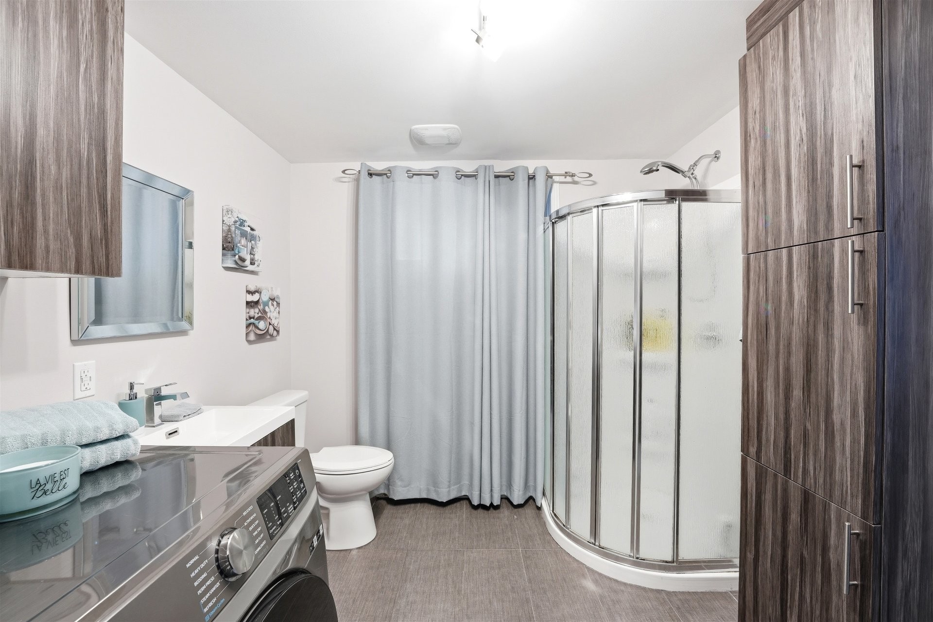









1114


Rue Jolicoeur

,
L'Assomption,




QC
J5W6H2

