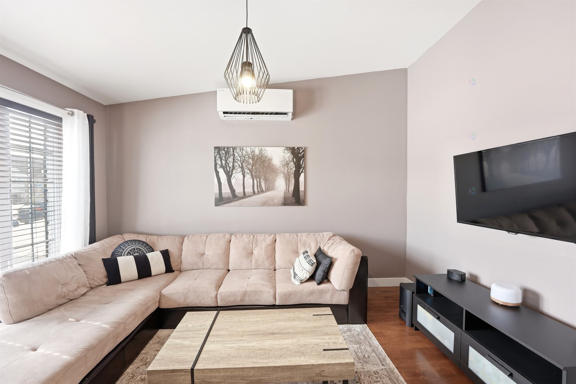 









1114


Rue Jolicoeur

,
L'Assomption,




QC
J5W6H2

