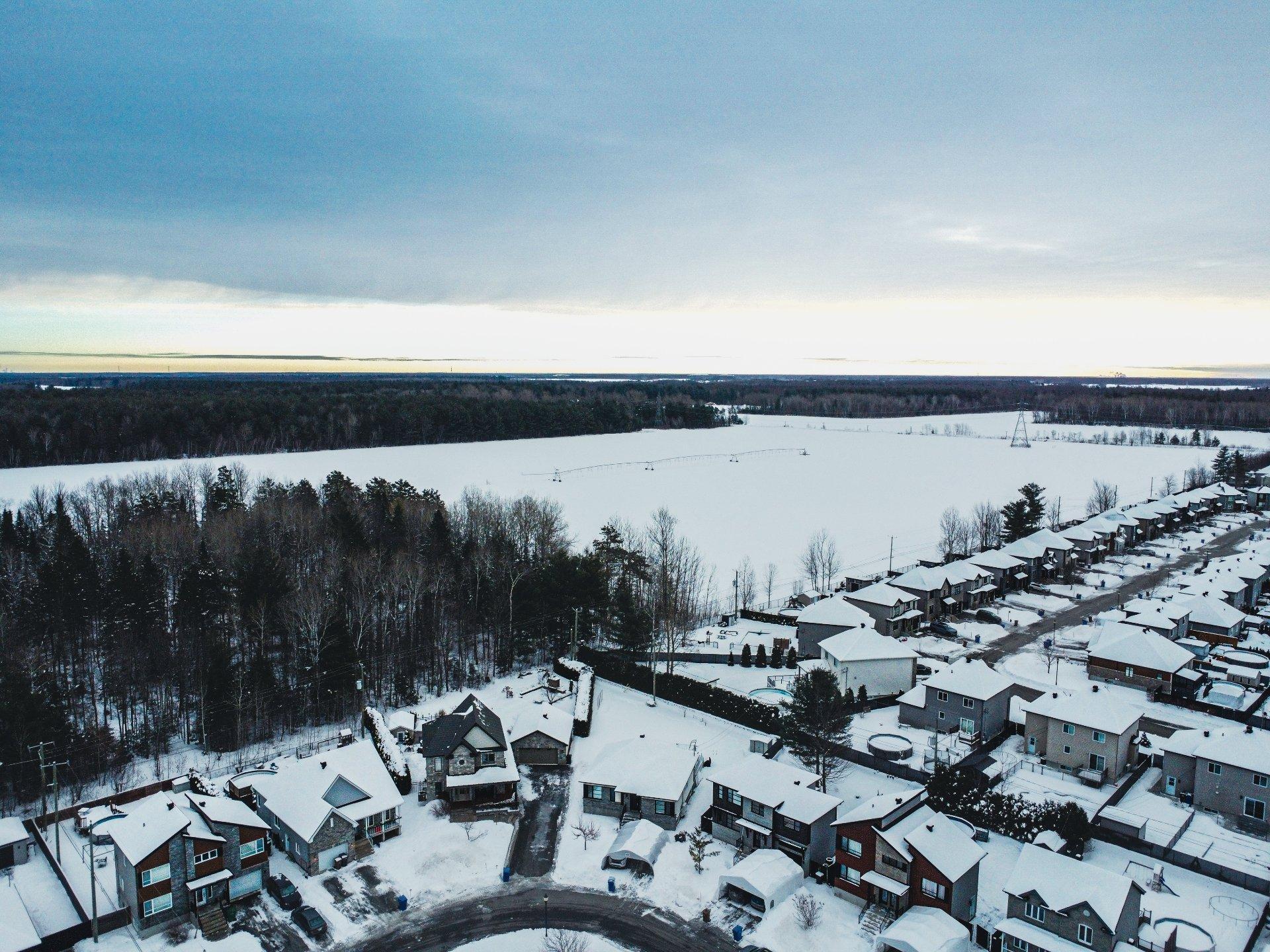 









277


Rue Paré

,
L'Assomption,




QC
J5W0K5

