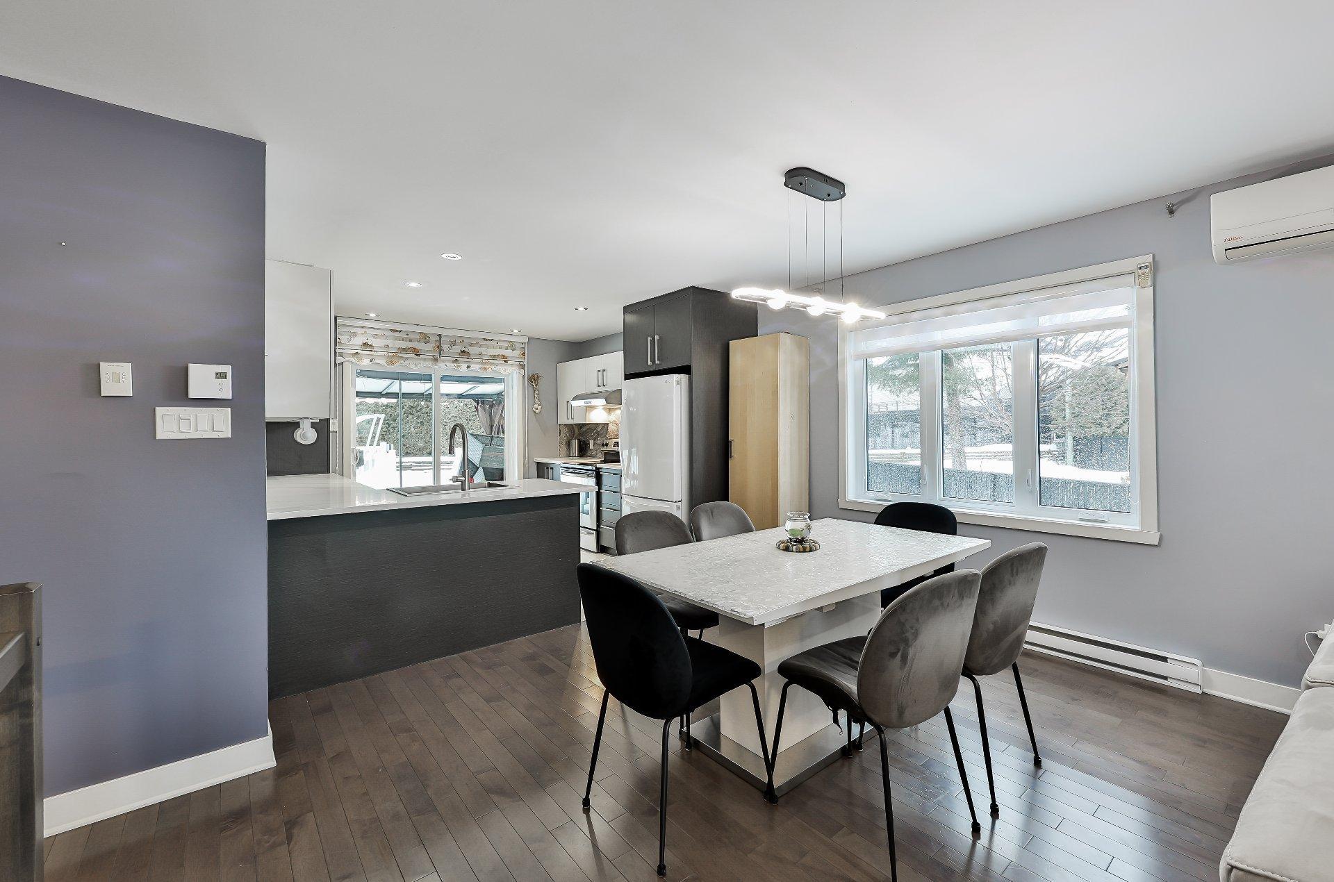 









277


Rue Paré

,
L'Assomption,




QC
J5W0K5

