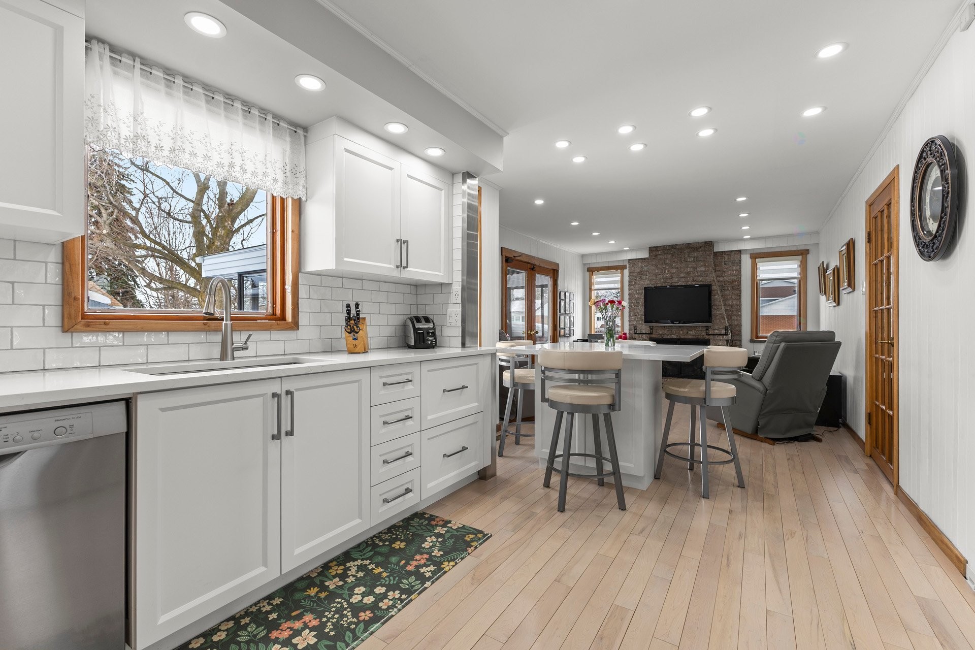 









177


Rue Chapleau

,
Dollard-des-Ormeaux,




QC
H9G1C3

