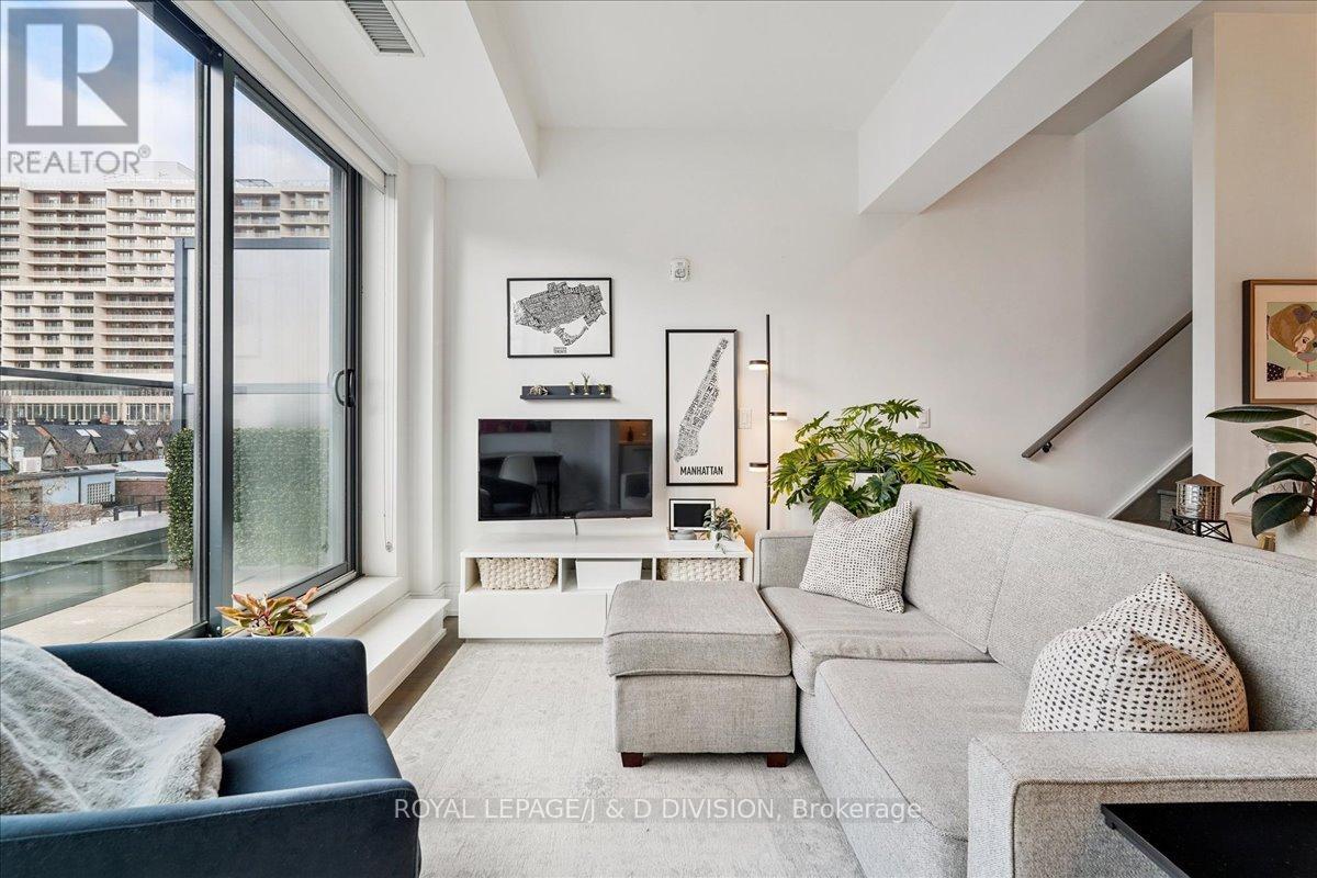 












405 - 90 NIAGARA STREET

,
Toronto,




Ontario
M5V0P9

