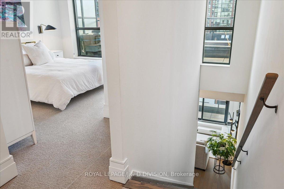 












405 - 90 NIAGARA STREET

,
Toronto,




Ontario
M5V0P9

