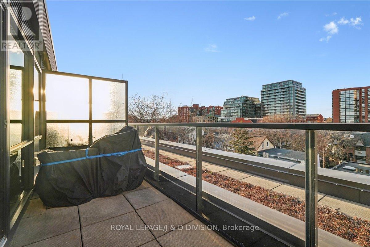 












405 - 90 NIAGARA STREET

,
Toronto,




Ontario
M5V0P9

