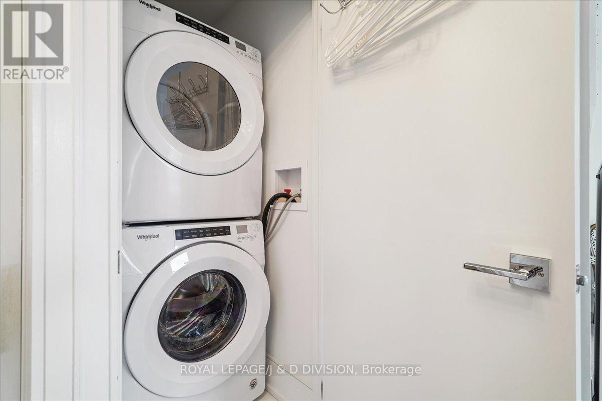 












405 - 90 NIAGARA STREET

,
Toronto,




Ontario
M5V0P9

