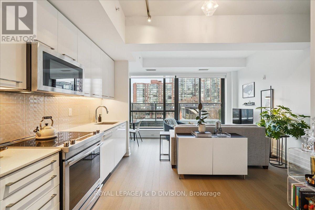 












405 - 90 NIAGARA STREET

,
Toronto,




Ontario
M5V0P9

