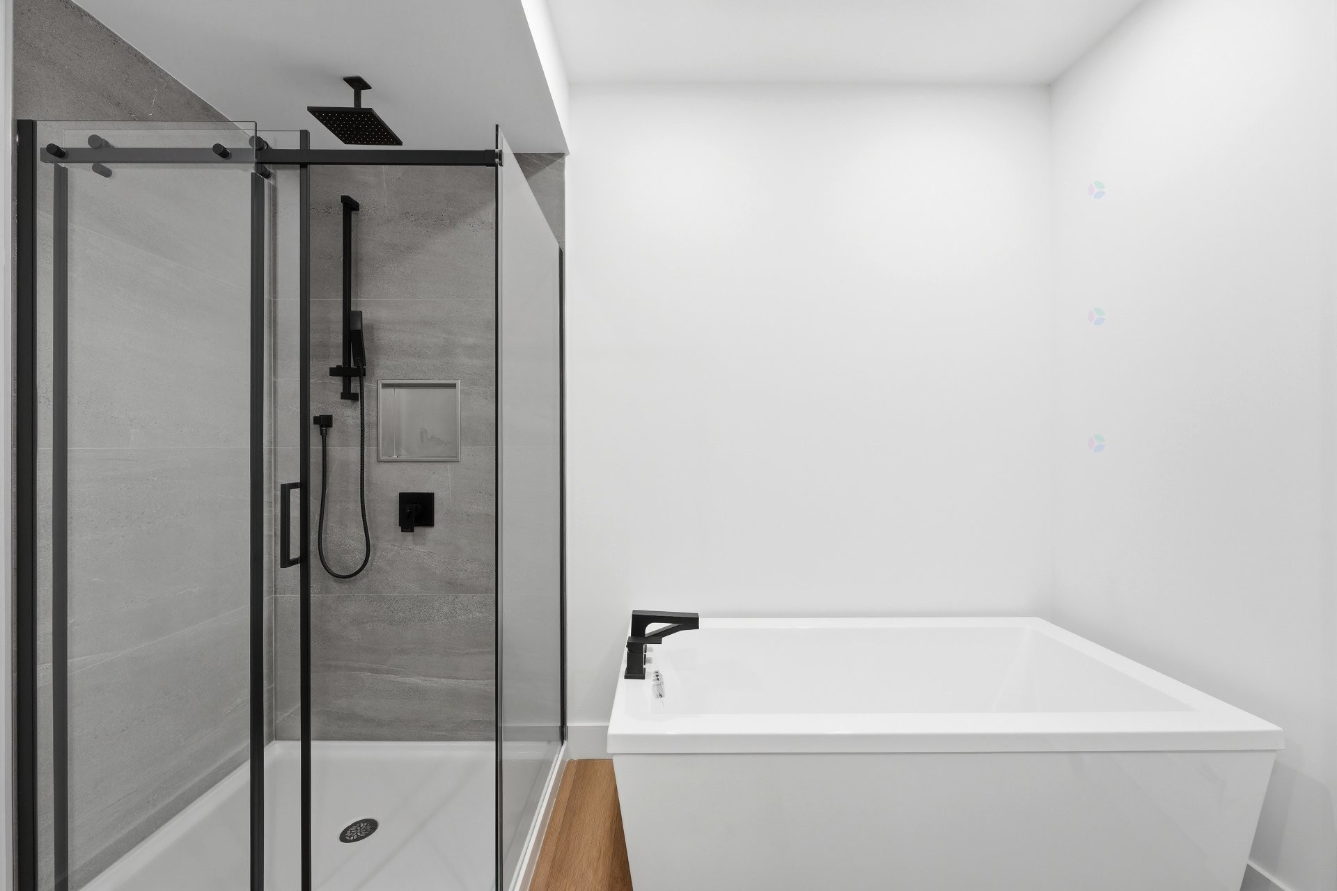 









139


Av. Querbes

,
Montréal (Outremont),




QC
H2V3V8

