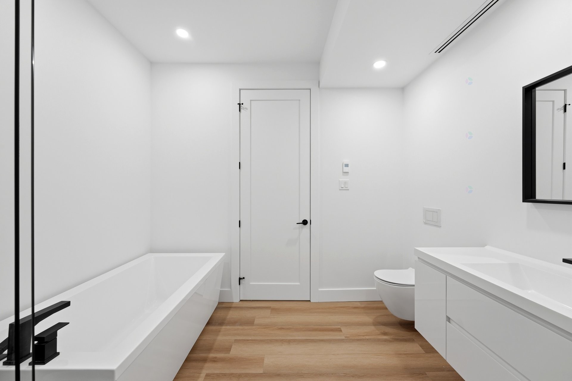 









139


Av. Querbes

,
Montréal (Outremont),




QC
H2V3V8

