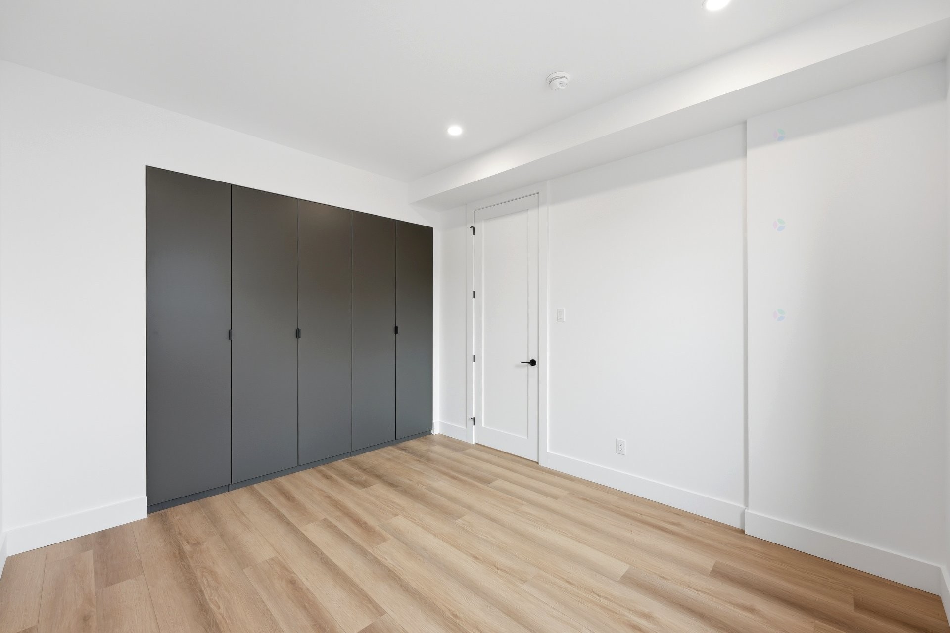 









139


Av. Querbes

,
Montréal (Outremont),




QC
H2V3V8

