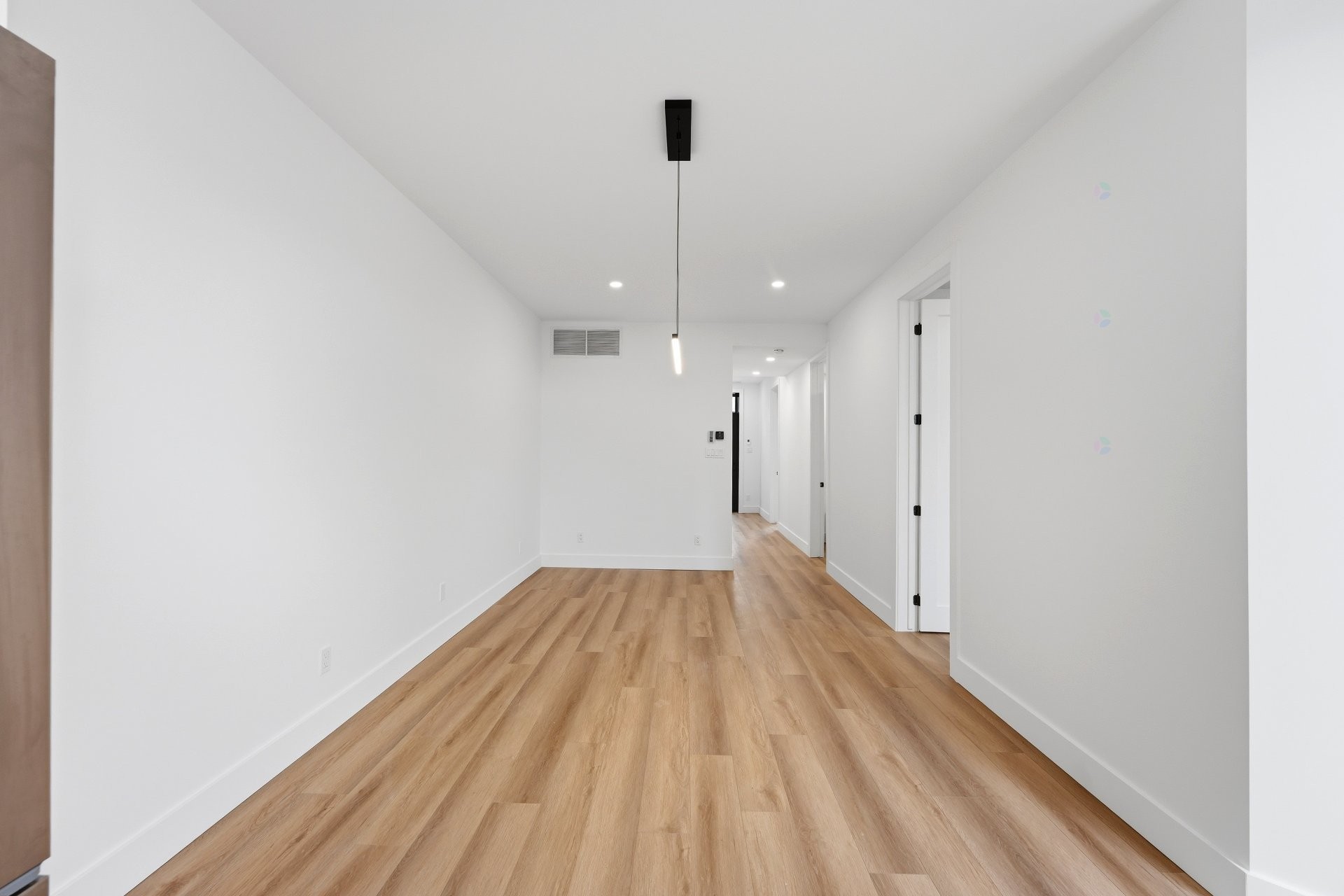 









139


Av. Querbes

,
Montréal (Outremont),




QC
H2V3V8

