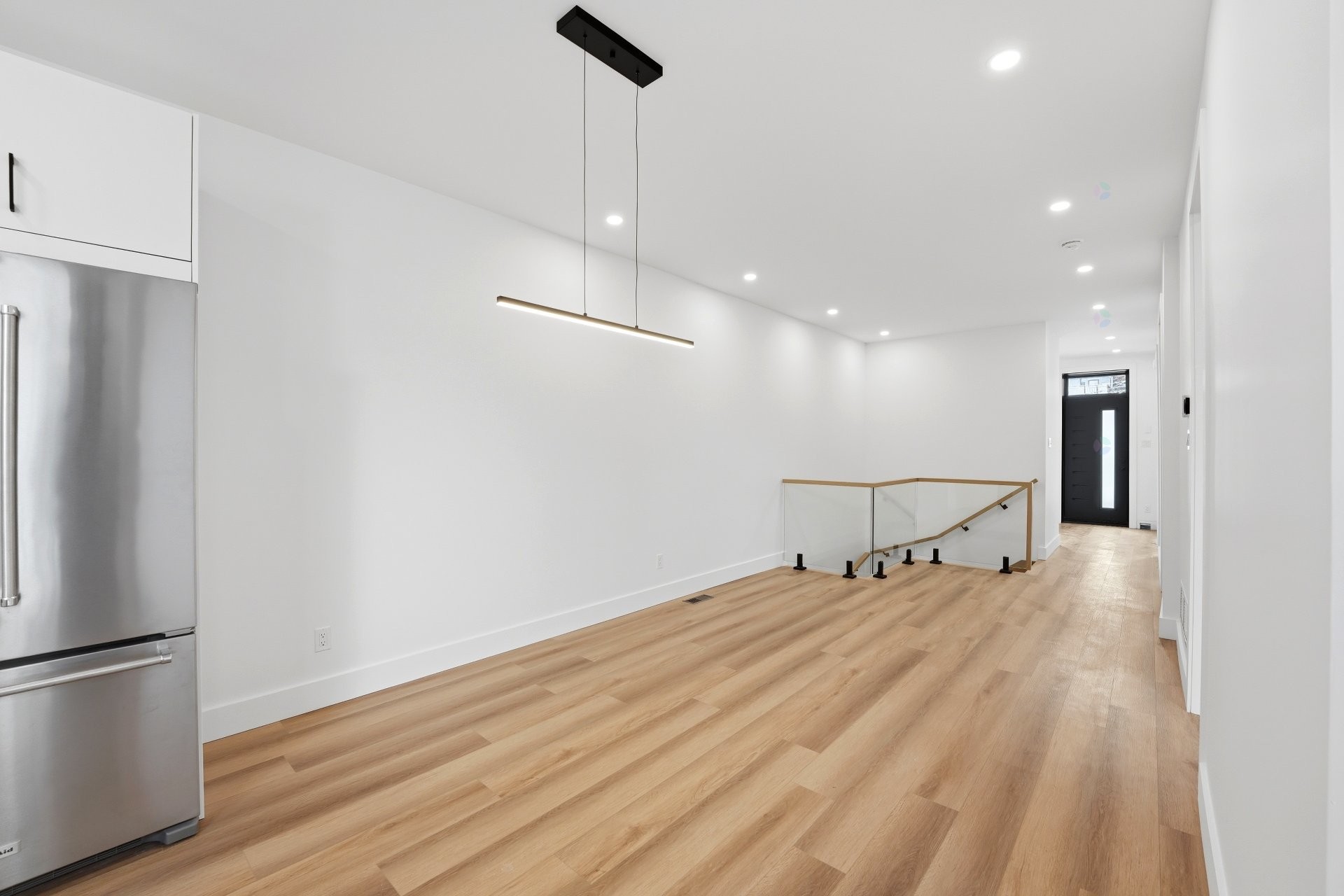 









137


Av. Querbes

,
Montréal (Outremont),




QC
H2V3V8

