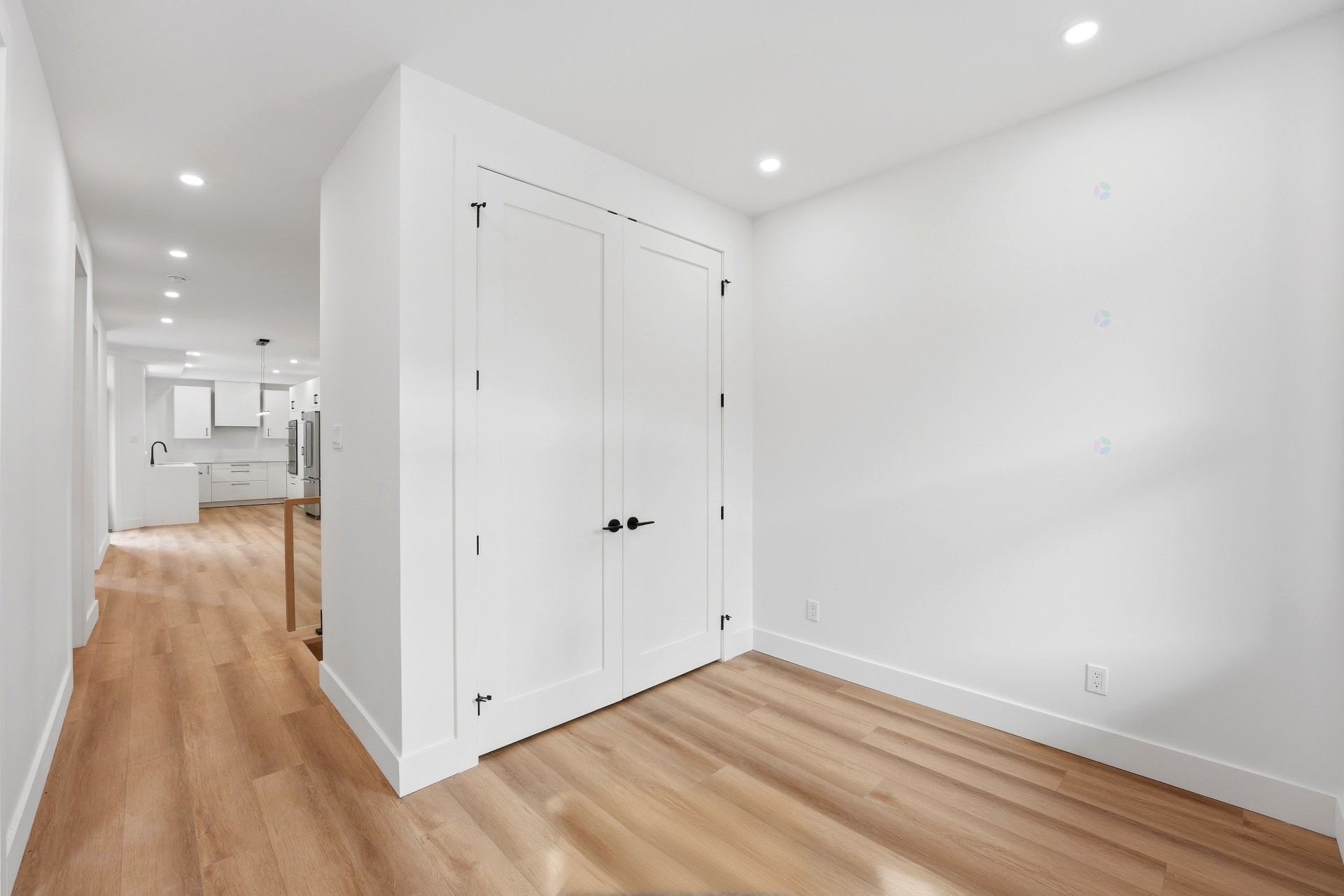 









137


Av. Querbes

,
Montréal (Outremont),




QC
H2V3V8

