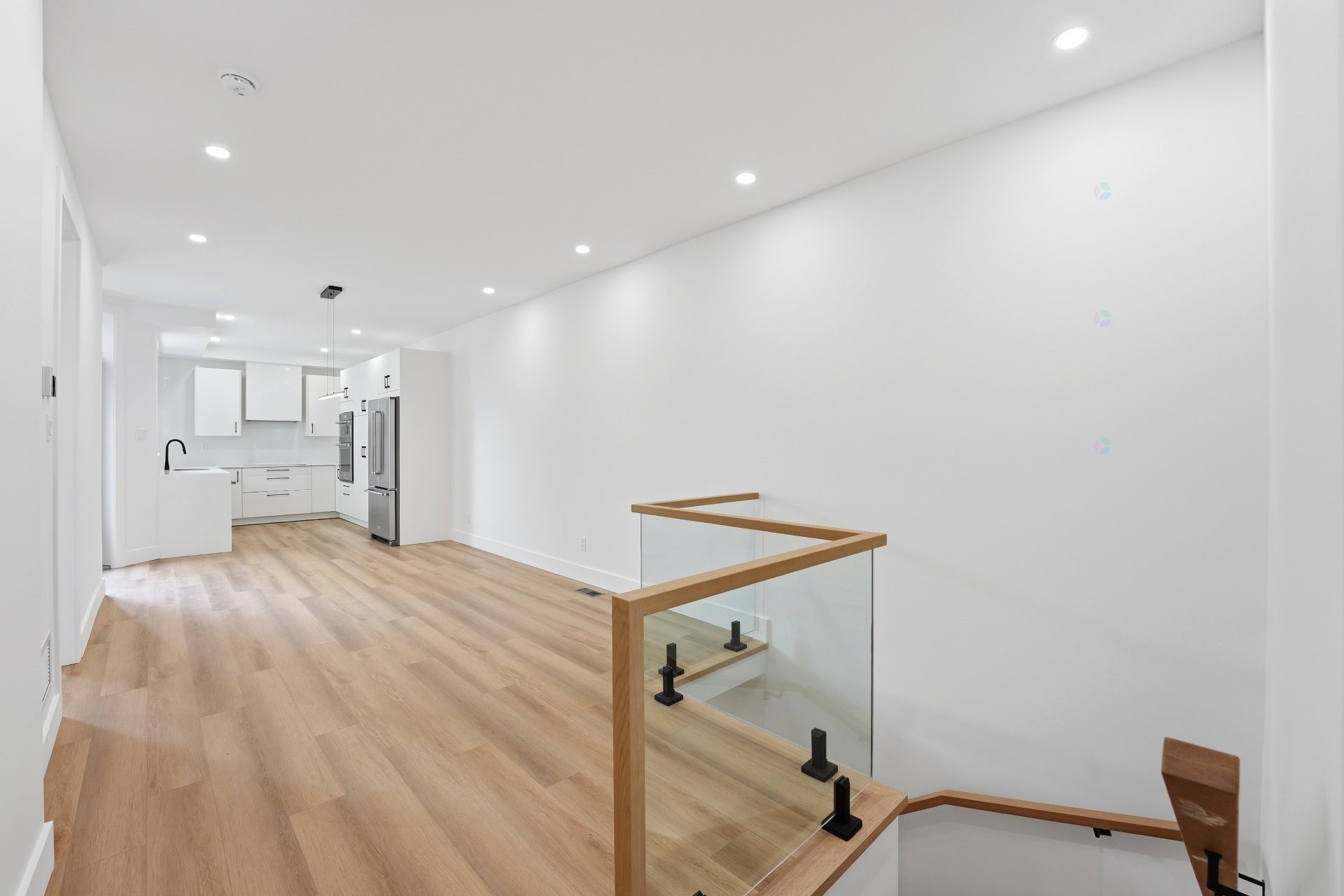 









137


Av. Querbes

,
Montréal (Outremont),




QC
H2V3V8

