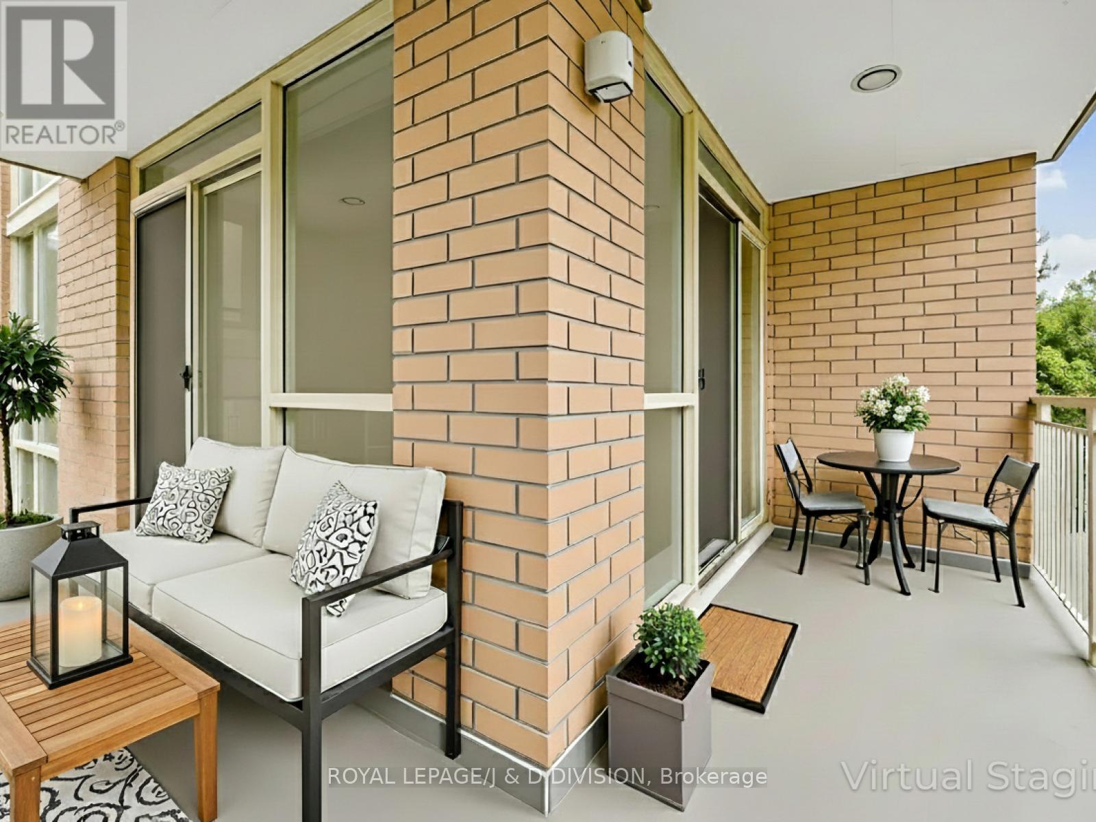 












305 - 18 STAFFORD STREET

,
Toronto,




Ontario
M5V3W4

