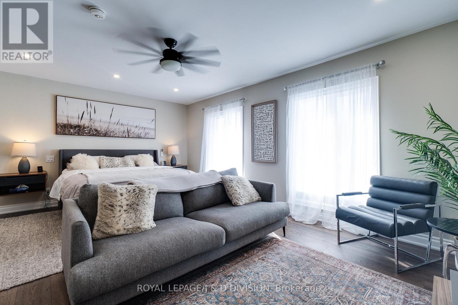 












365 LYNN PLACE

,
Oakville,




Ontario
L6H2C5

