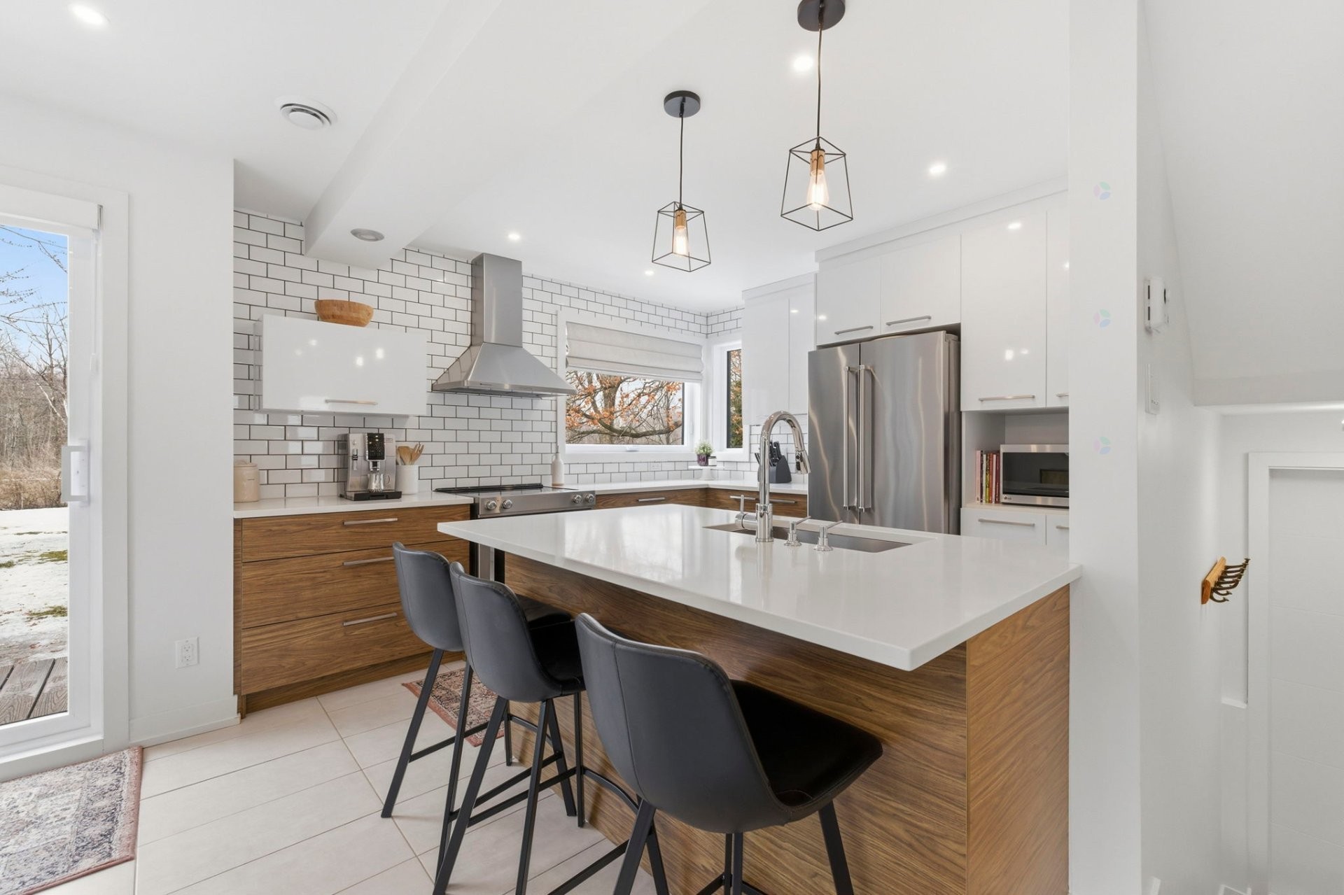 









1962


Rue des Lilas

,
Carignan,




QC
J3L5A8

