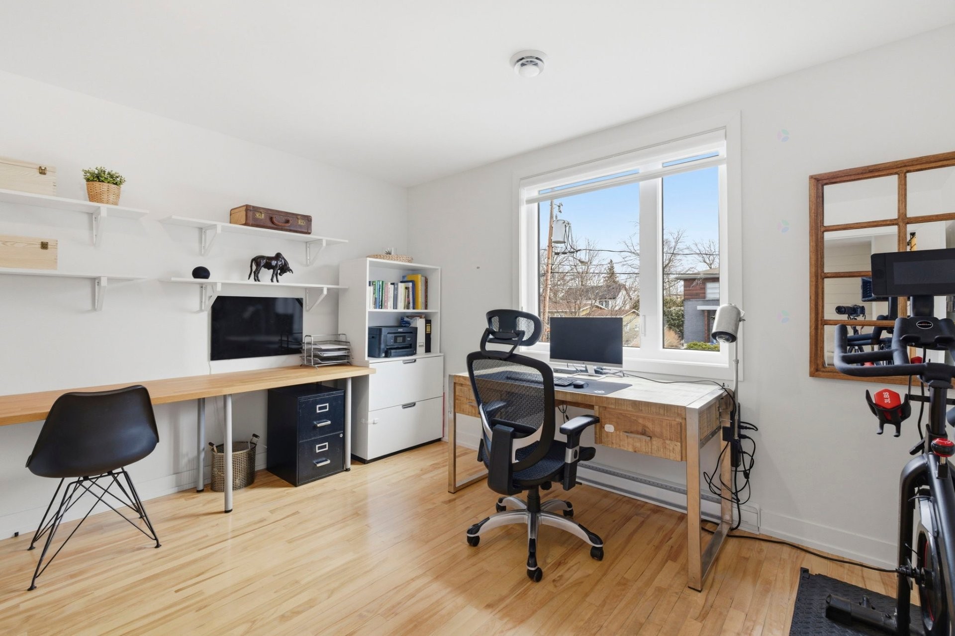 









1962


Rue des Lilas

,
Carignan,




QC
J3L5A8

