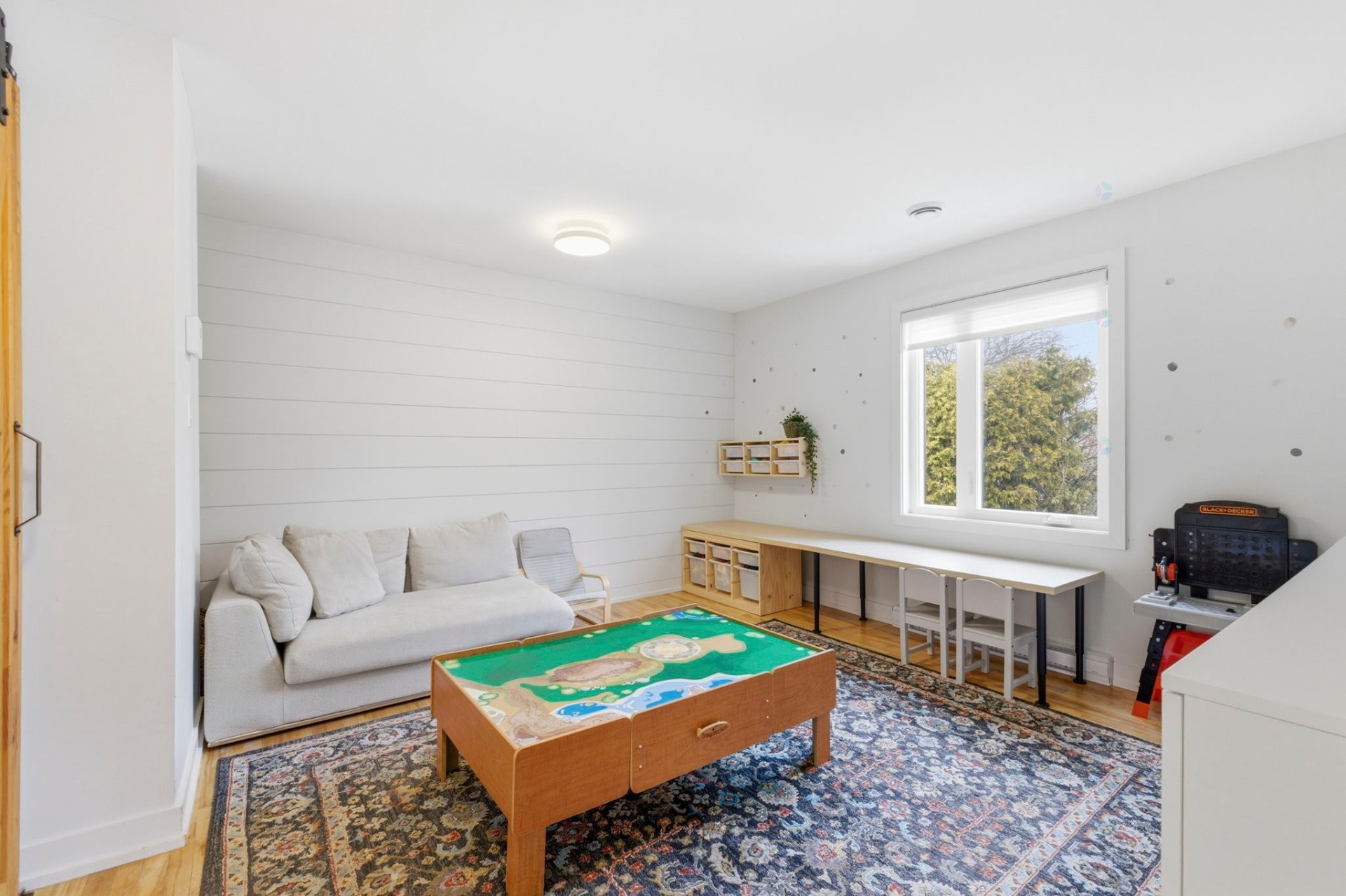 









1962


Rue des Lilas

,
Carignan,




QC
J3L5A8

