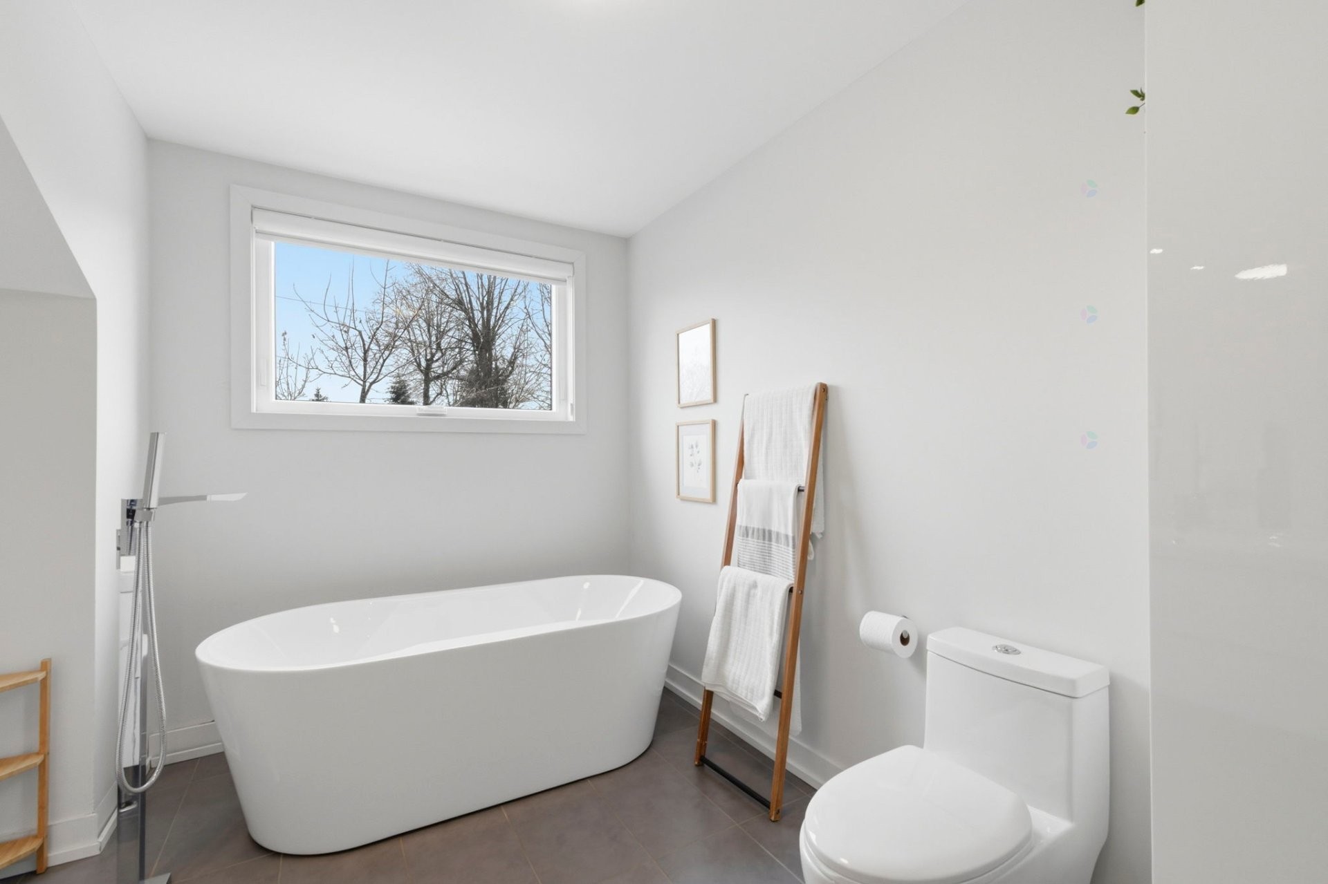 









1962


Rue des Lilas

,
Carignan,




QC
J3L5A8

