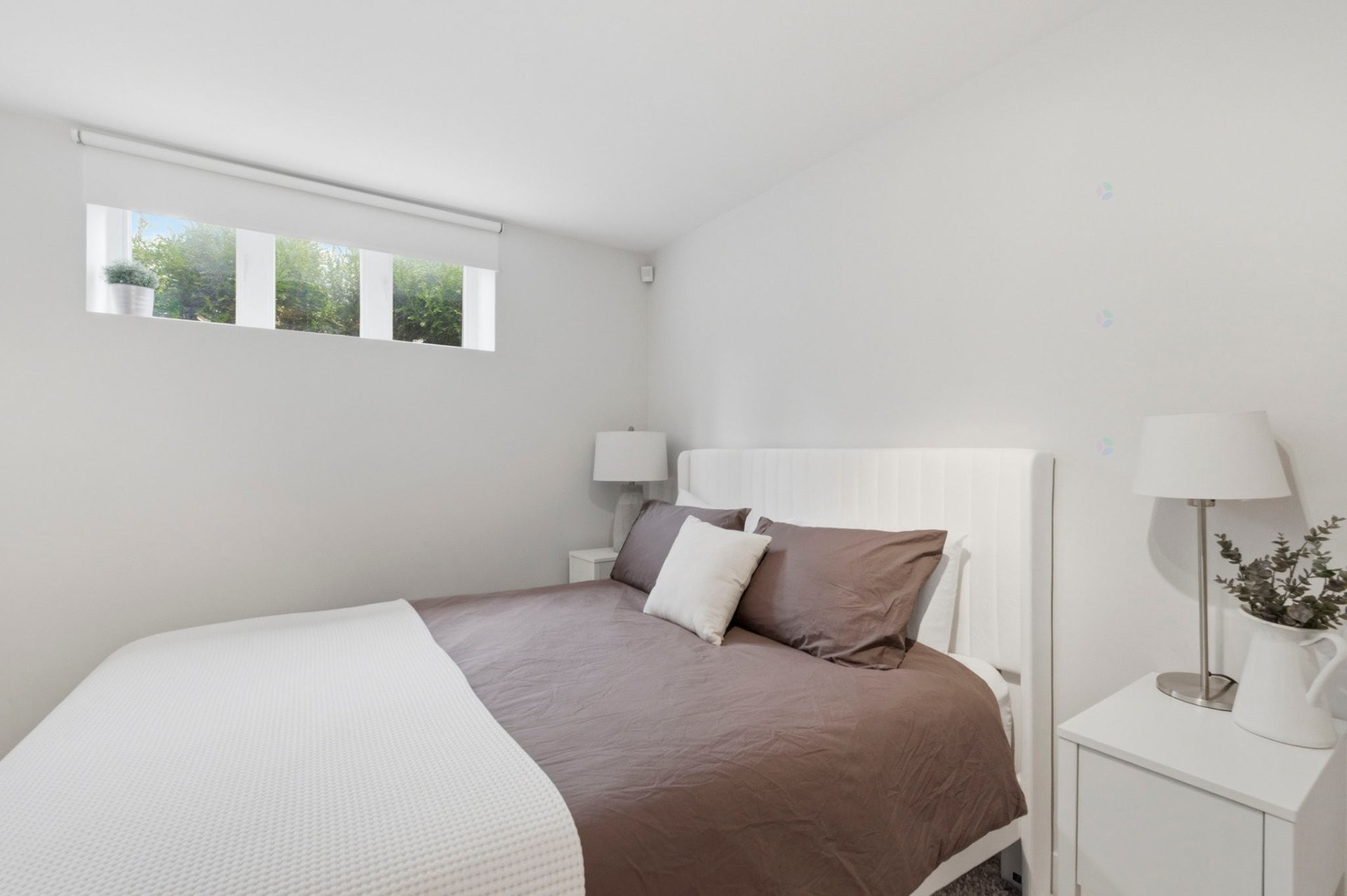 









1962


Rue des Lilas

,
Carignan,




QC
J3L5A8

