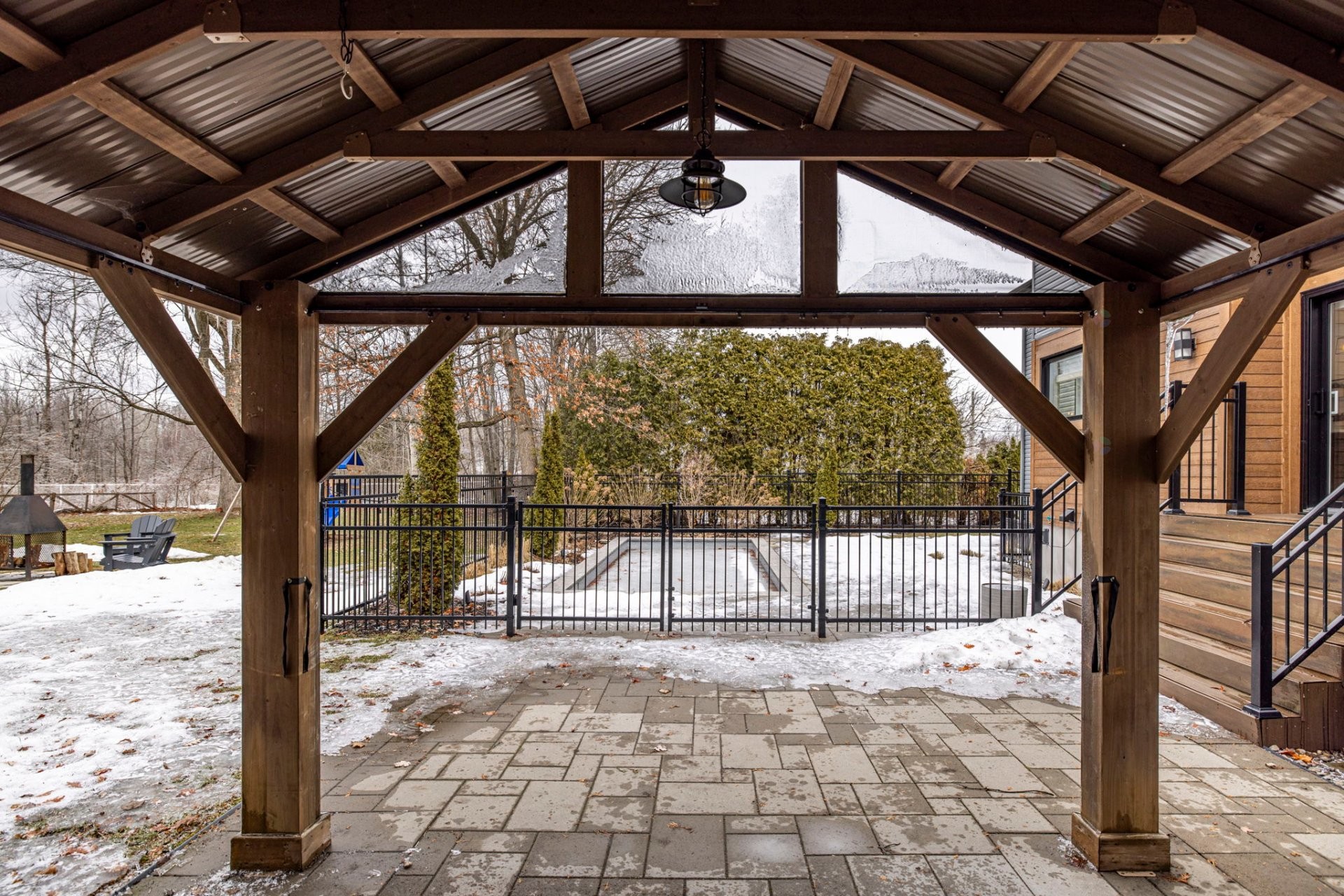 









1962


Rue des Lilas

,
Carignan,




QC
J3L5A8

