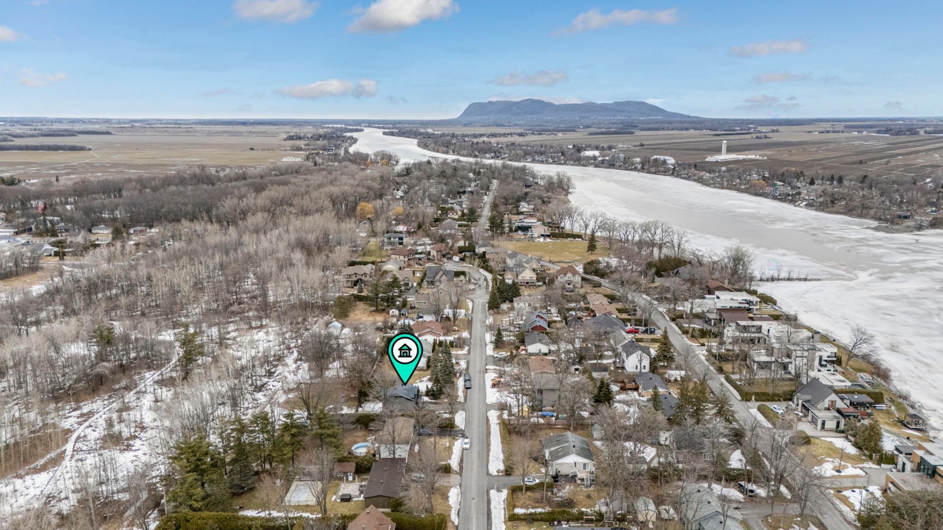 









1962


Rue des Lilas

,
Carignan,




QC
J3L5A8

