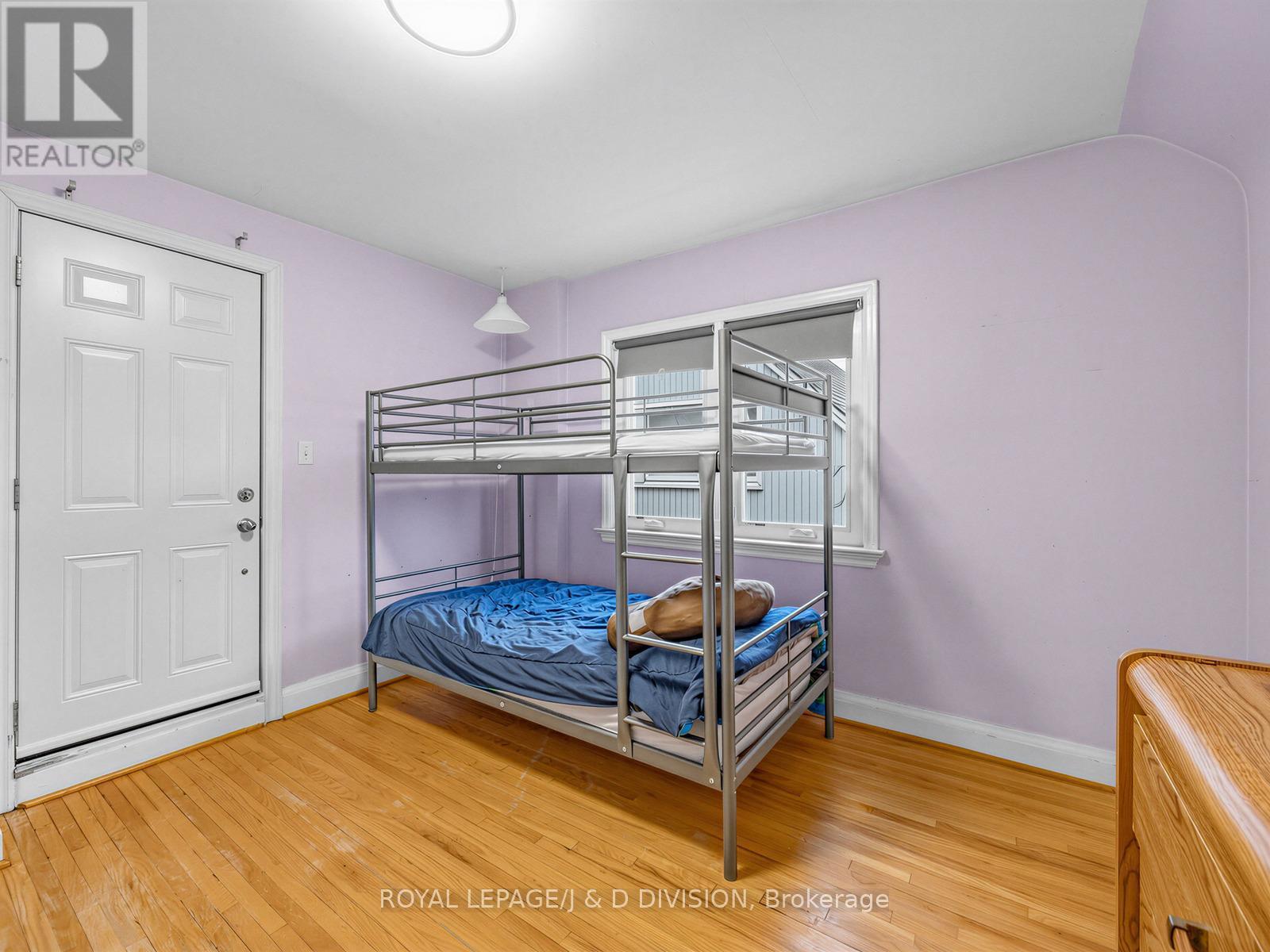 












92 TOWER DRIVE

,
Toronto,




Ontario
M1R3P2

