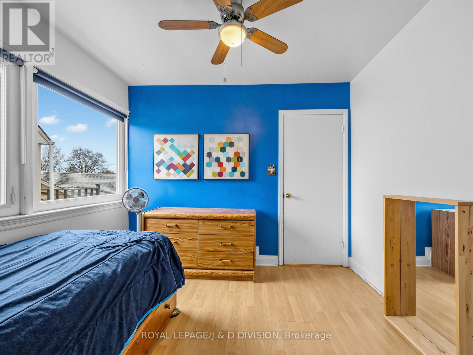 












92 TOWER DRIVE

,
Toronto,




Ontario
M1R3P2

