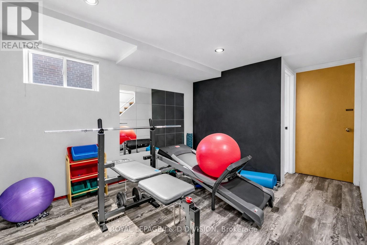 












92 TOWER DRIVE

,
Toronto,




Ontario
M1R3P2

